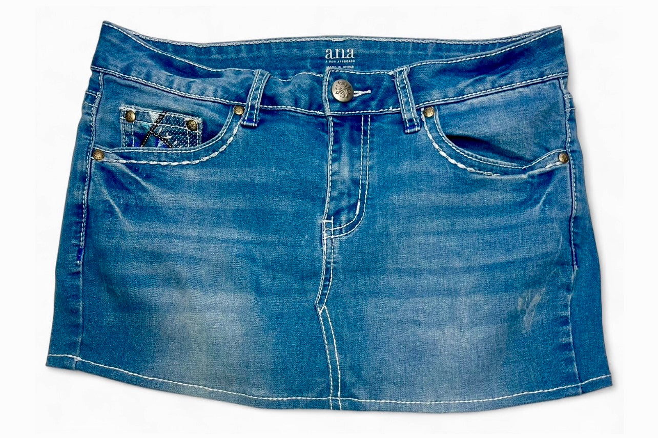 Embroidered Cross Pocket Denim Mini Skirt ♡